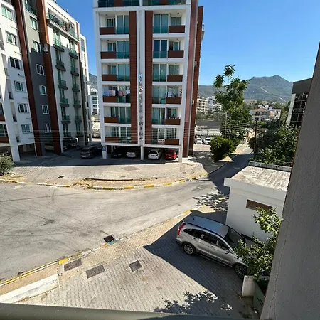 Kyrenia 2+1 Apartment *